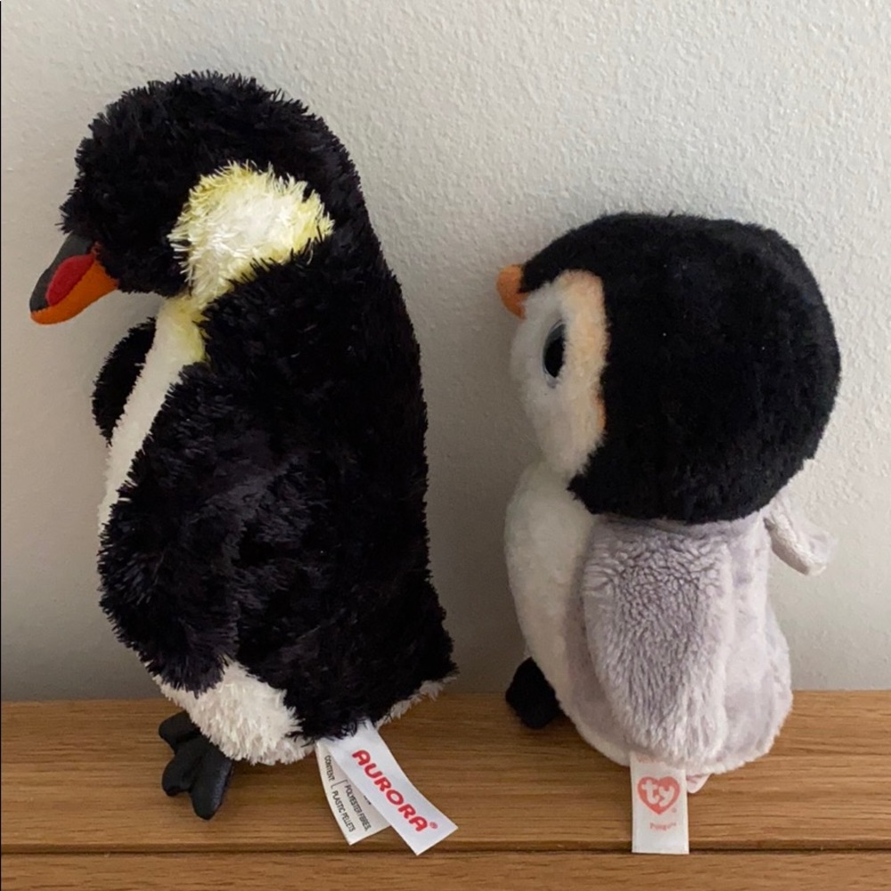 Two Pinguins - Picture 4 of 6